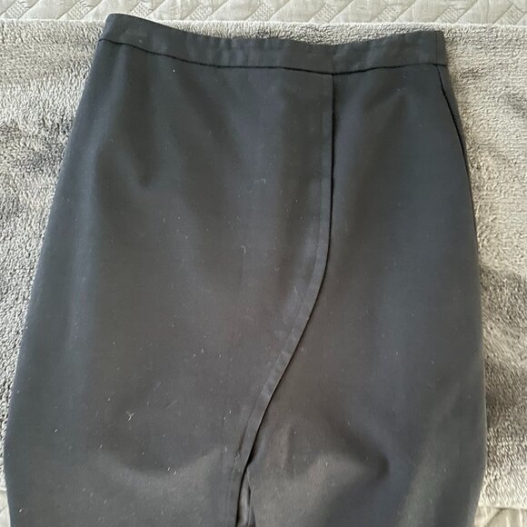 Classic Black Pencil Skirt with Slit - Picture 5 of 5